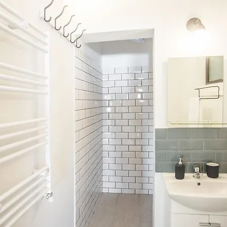 Park By Urbanesq 布加勒斯特