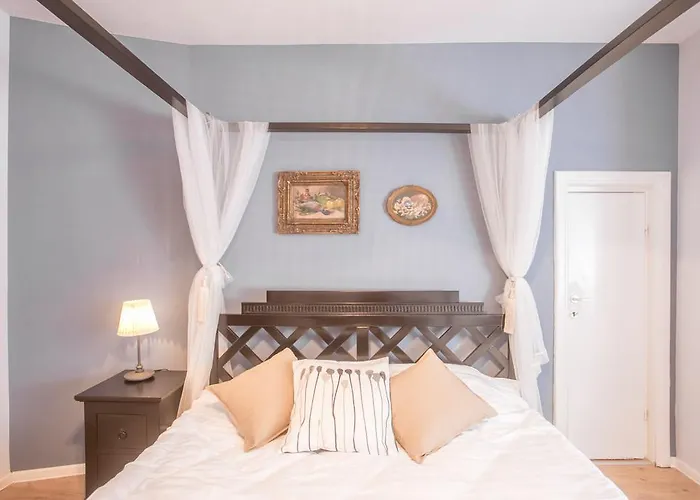 Park By Urbanesq Βουκουρέστι