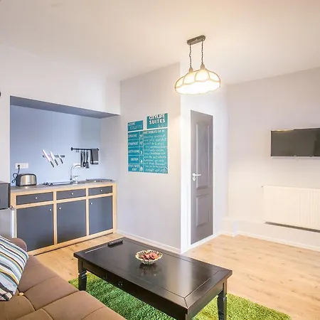 Apartment Park By Urbanesq *