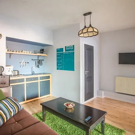 Park By Urbanesq Apartment *