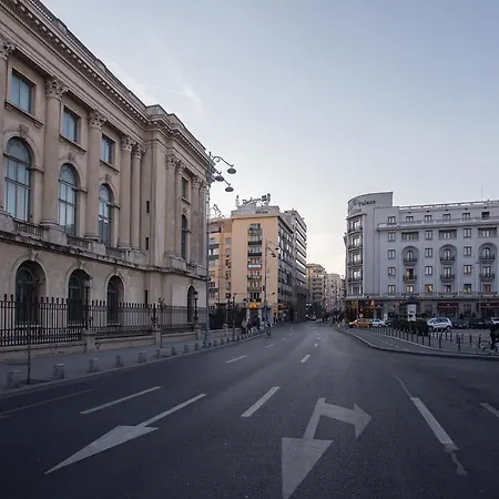 Apartment Park By Urbanesq *