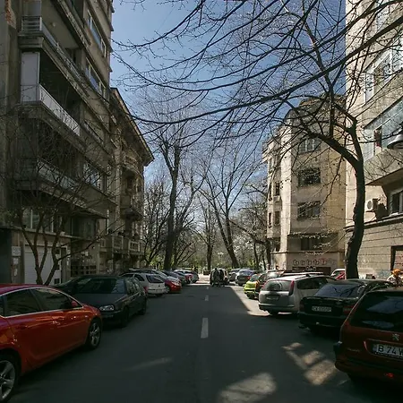 Park By Urbanesq Apartamento *